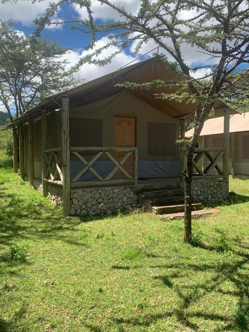Luxury tent Eco Mara Forest Camp